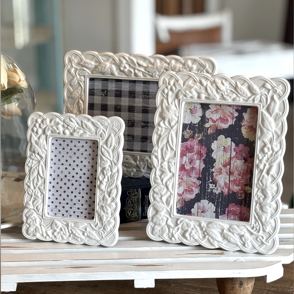 (3) Veritas White Textured Ceramic Frames. Sculptured | Classic  8x10 | 5x7 EUC